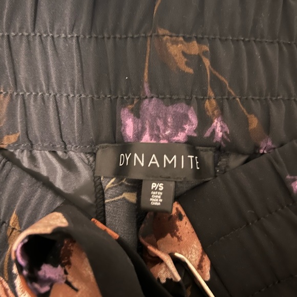 Ladies soft pants with flowers size small - Picture 2 of 2